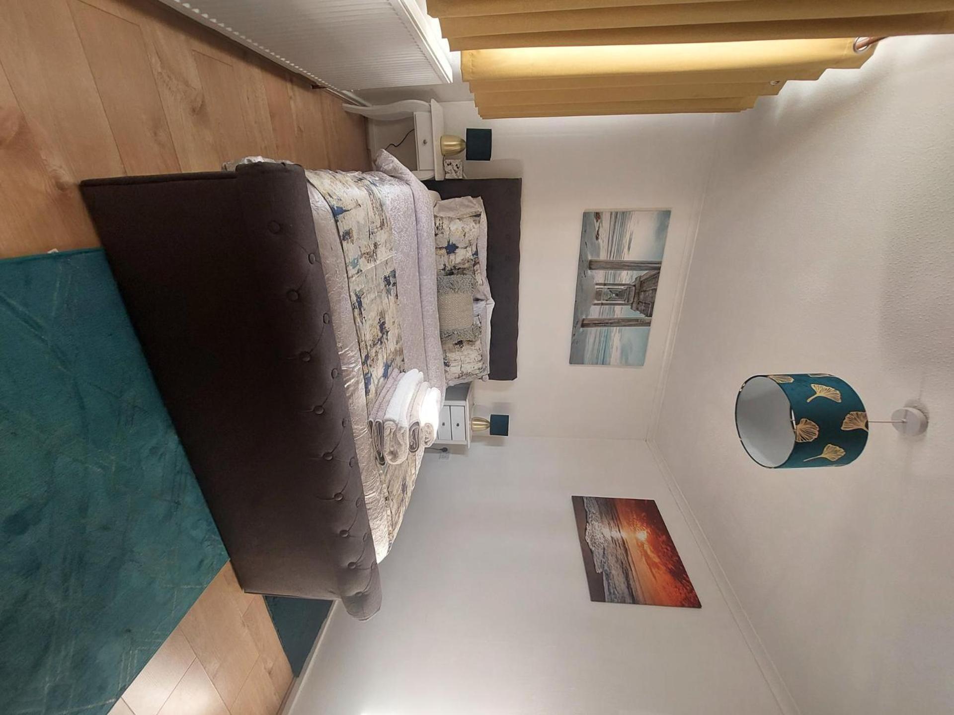 Lovely 2-Bed House In The Heart Of Woodhouse Leeds Leeds  Buitenkant foto