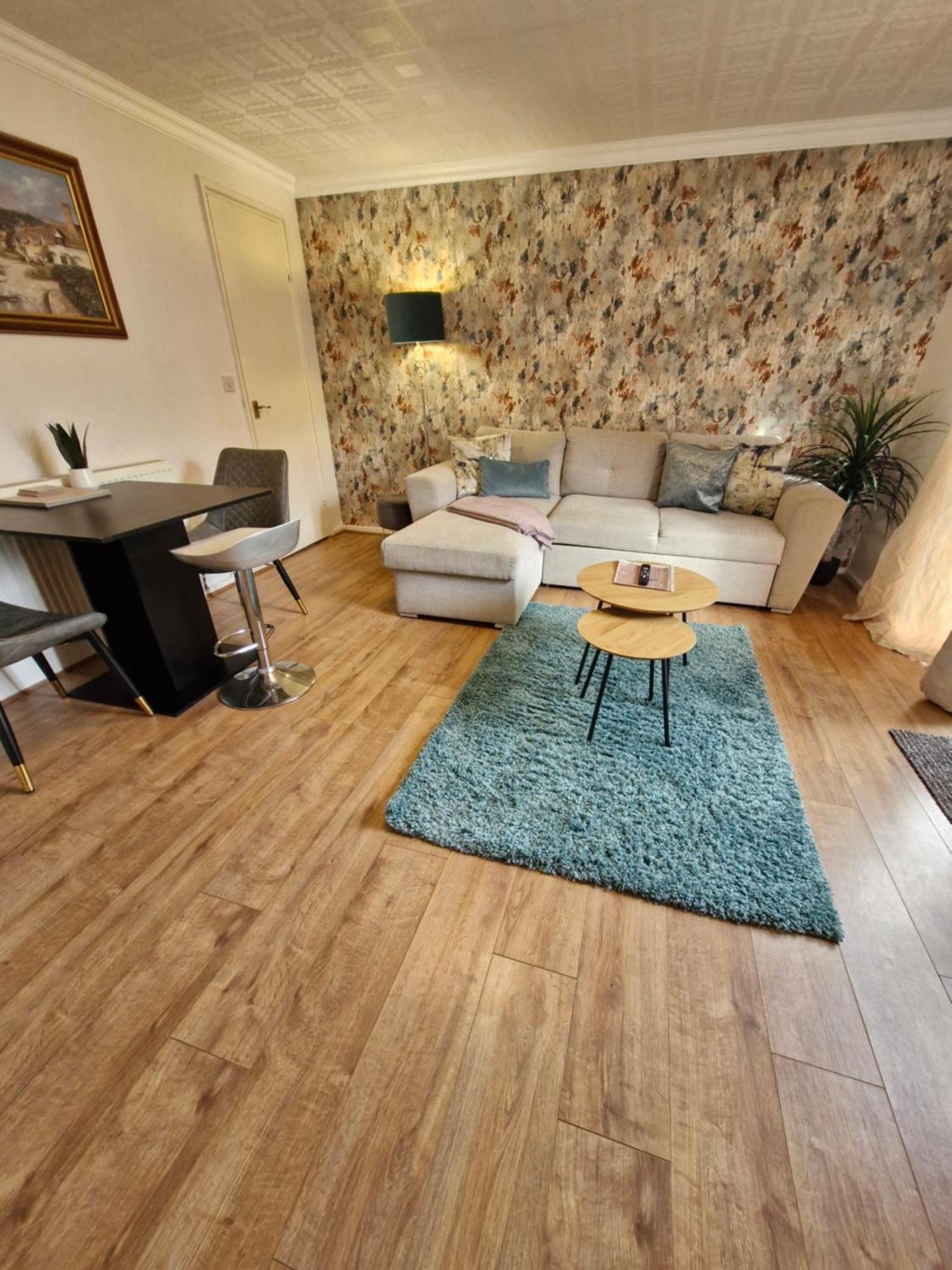 Lovely 2-Bed House In The Heart Of Woodhouse Leeds Leeds  Buitenkant foto